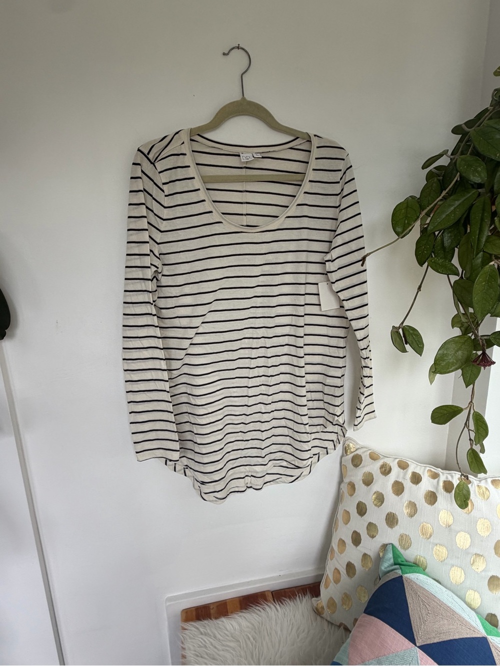 Nordstrom Cream and Black Striped Long-Sleeve Scoop Neck Top